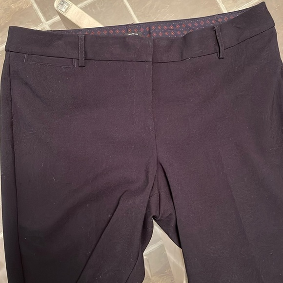 Talbots Petites, tapered leg,belt loops, stretch, lay flat on body, stretch EUC - Picture 2 of 13